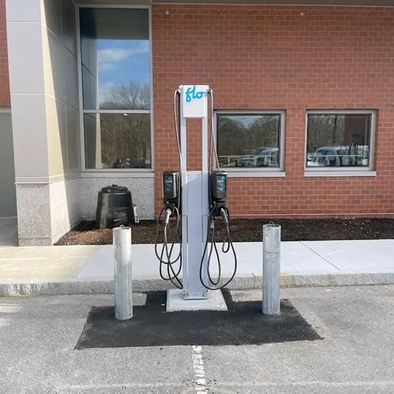 Electric vehicle charging station